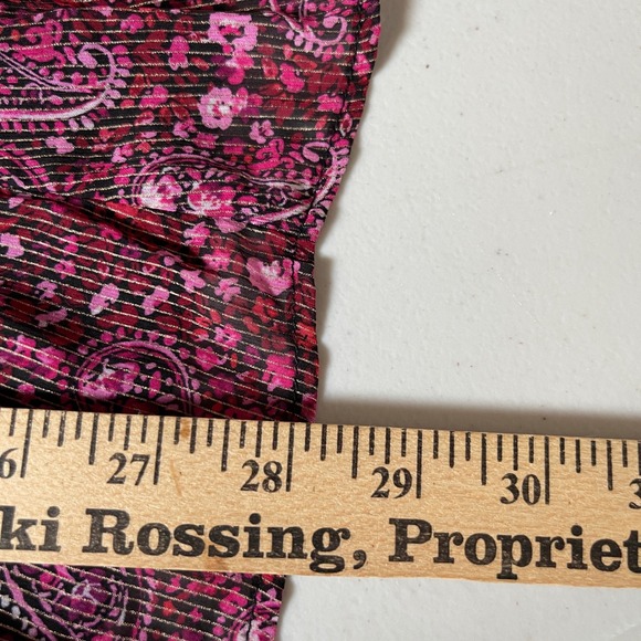 Torrid Women's Peplum Shirred Keyhole Smocked Blouse Sz 3X  Burgundy Paisley - Picture 12 of 16